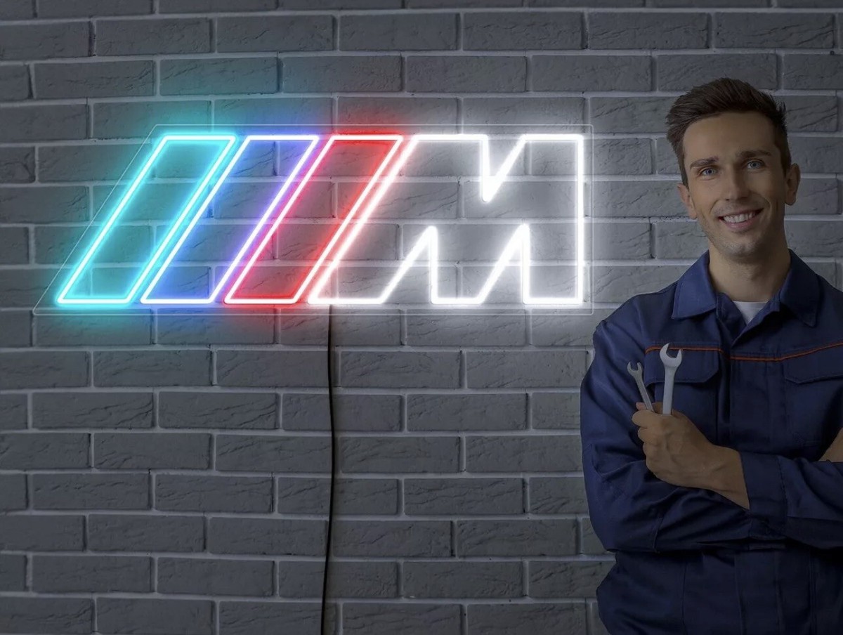 BMW ///M Neon Sign – Light X Night