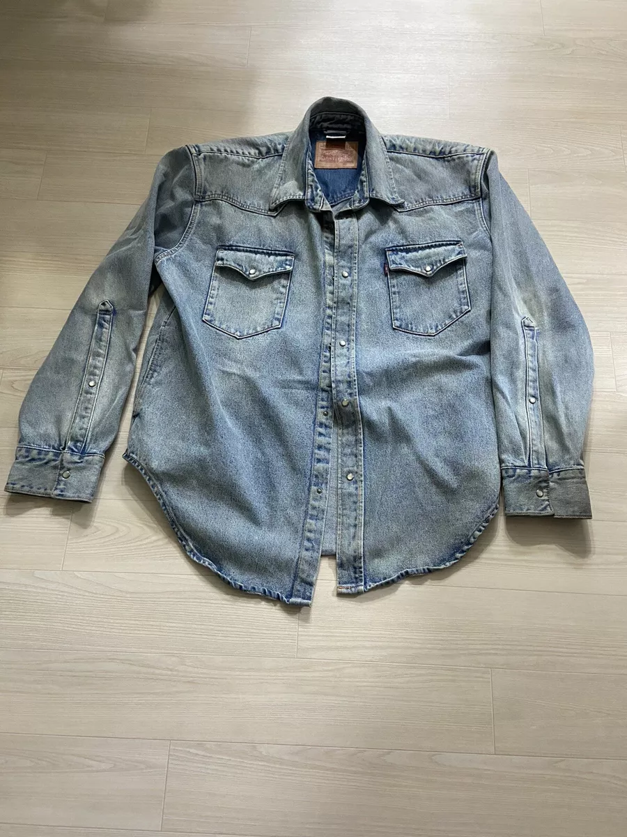 M Vetements Levis Oversized two Pocket denim shirt jacket