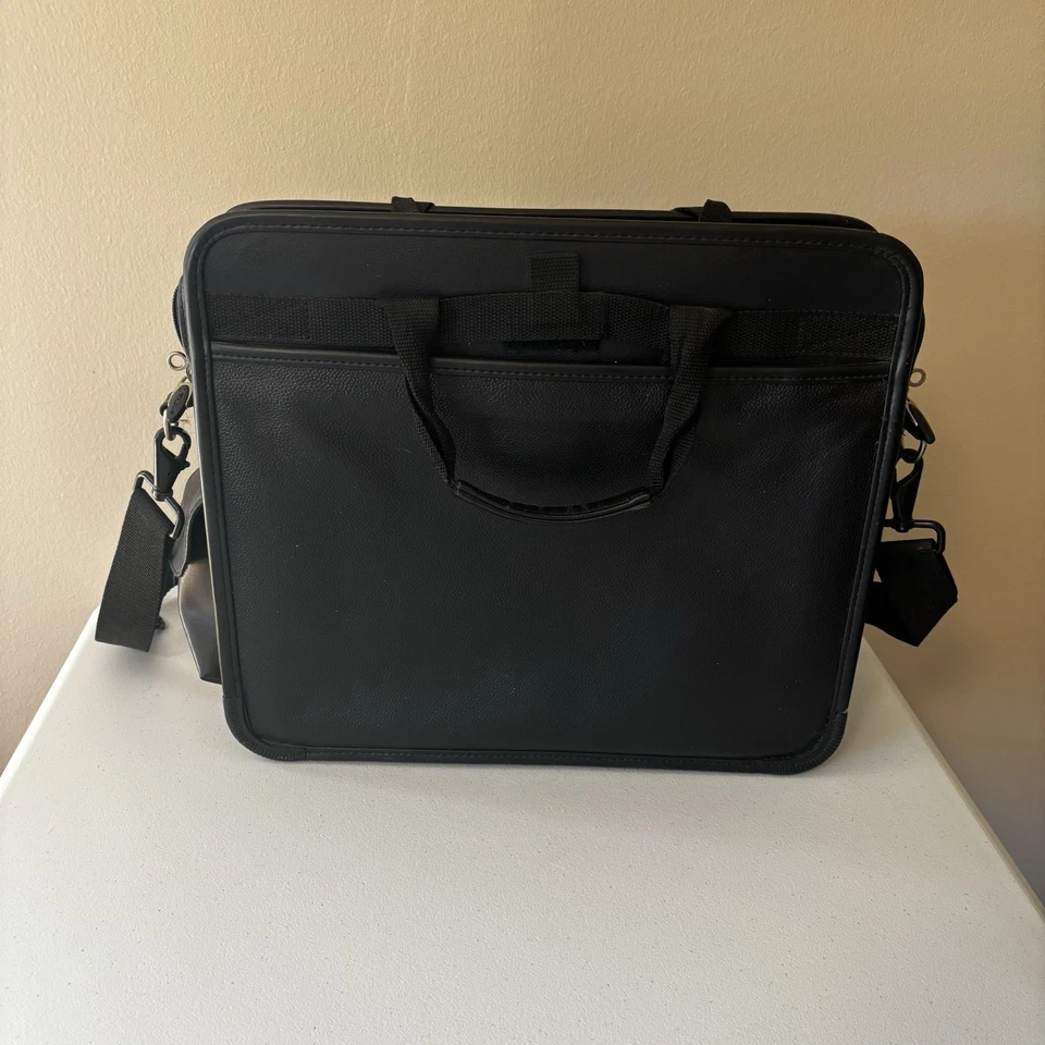 Targus 17» черный кожаный ноутбук компьютер чехол сумка через плечо ремень TLE400 - Изображение 3 из 4
