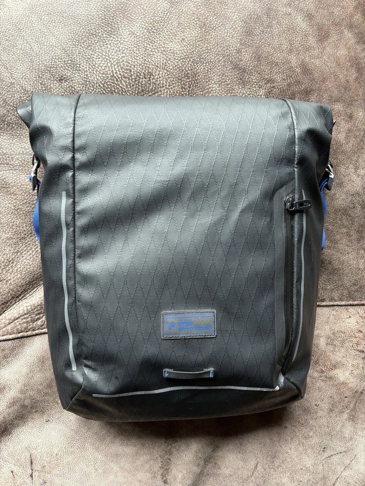 Picture 2 of 8