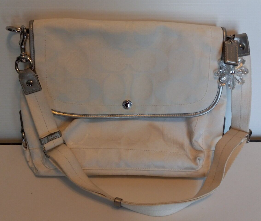 COACH WHITE MESSINGER BAG F19714