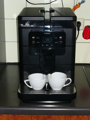Kaffeevollautomat SAECO ROYAL BLACK