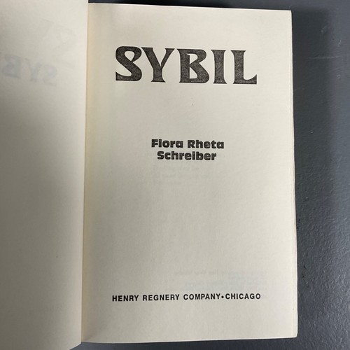 Sybil By Flora Rheta Schreiber Vintage HC Book Henry Regnery Company 1973 U.S.A. - Picture 11 of 24