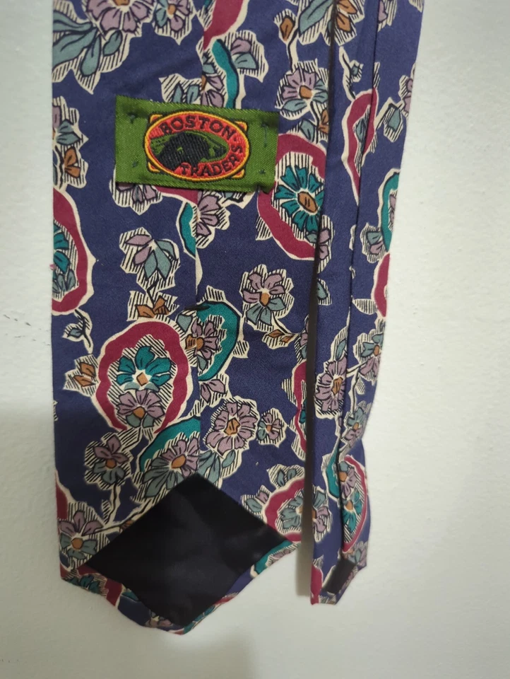 Corbata vintage Boston Traders patrón floral azul marino 100 % algodón Foto 4 de 4