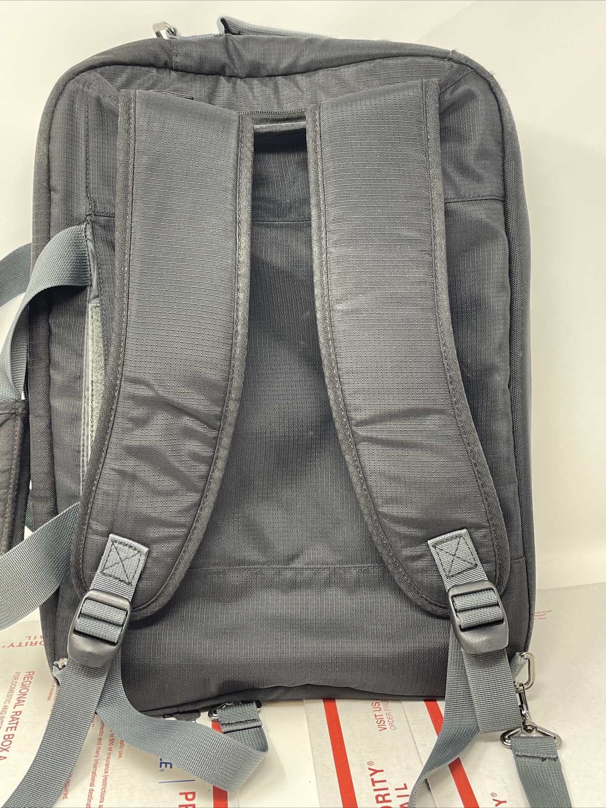 Eagle Creek Messenger /Backpack Bag Black Pre-Own… - image 6