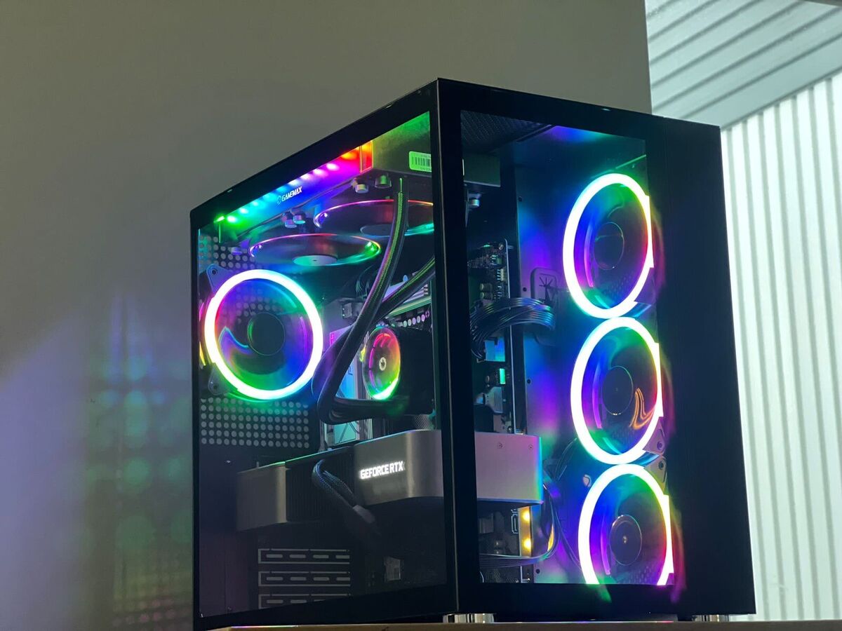 RTX 3090 24GB / Gaming PC | i7 13700K 16C | 32GB RAM | 2TB RTX 3090 24GB / Gaming PC | i7 13700K 16C | 32GB RAM | 2TB
