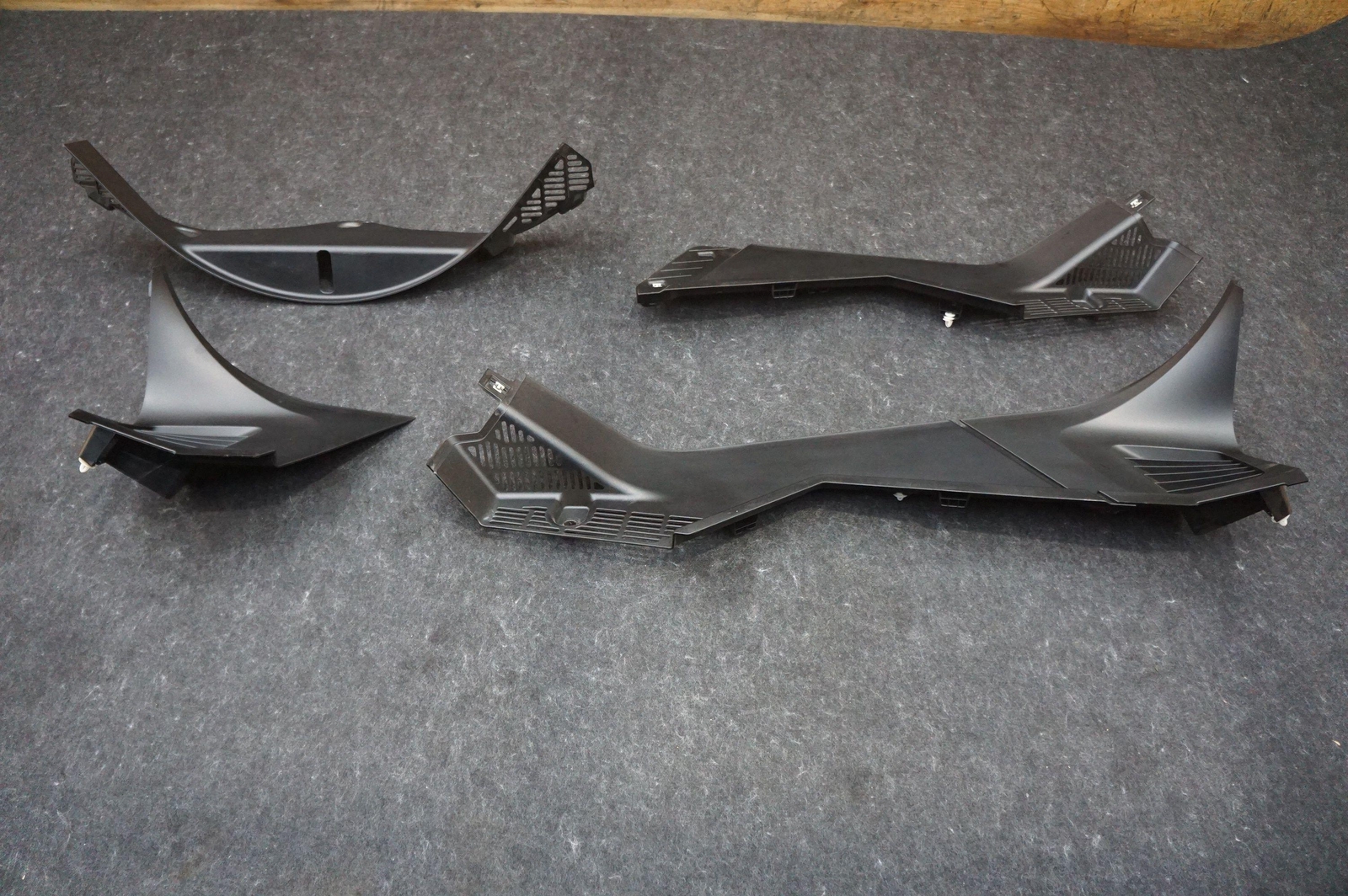 Set 5 Rear Cargo Sorround Trim OEM 51477316273 51437316265 Bmw I8 2014-17 19-20