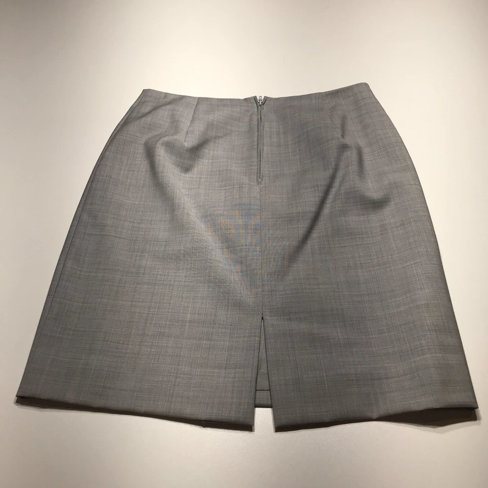 Falda United Colors of Benetton para mujer talla 40 gris mini sin forro pura lana nueva Foto 2 de 4