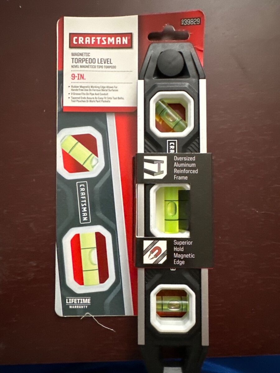 Craftsman 9-inch Magnetic Torpedo Level with Aluminum Frame Craftsman 9-inch Magnetic Torpedo Level with Aluminum Frame