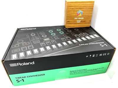Roland S-1 Tweak Synthesizer AIRA Compact Polyphonic Module S1