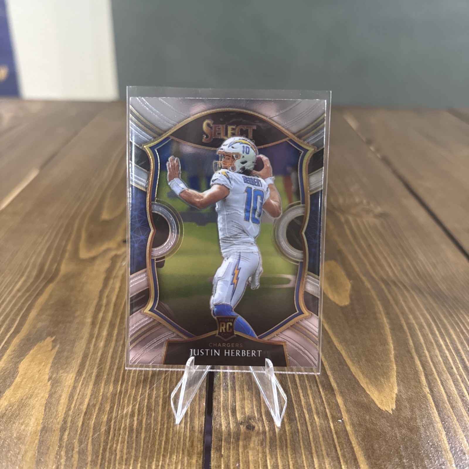 2020 Panini Select Justin Herbert Concourse Rookie (RC) #44 Los Angeles Chargers