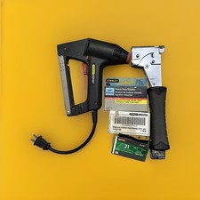 Staple Gun Stanley Tre300 Heavy Duty Hand Stapler Misc Staples.