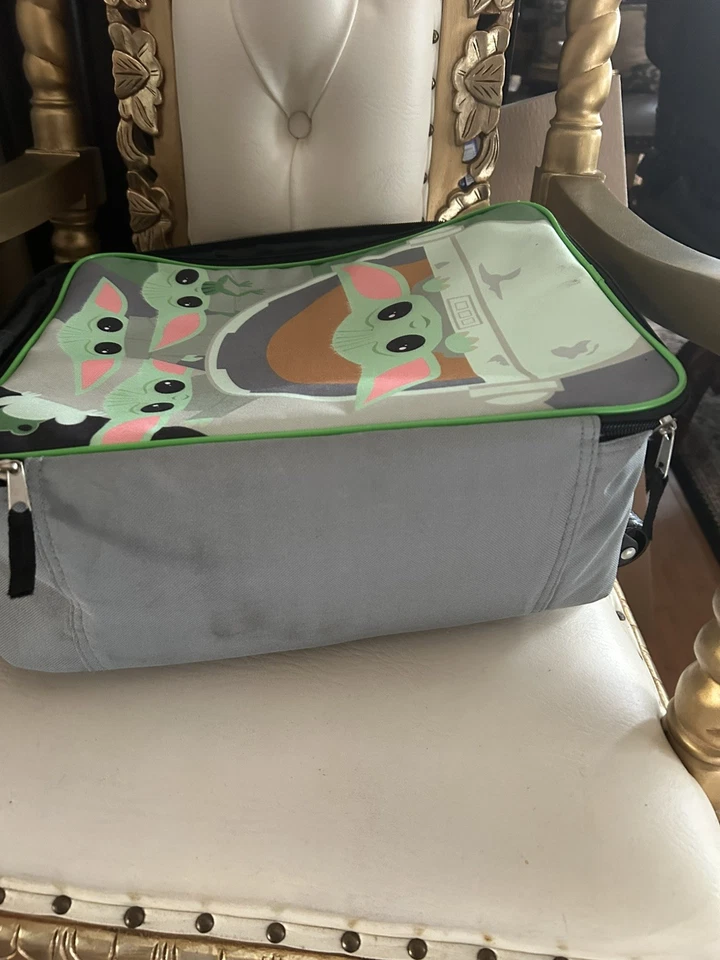 Maleta de mano Star Wars Mandalorian Baby Yoda Grogu de 14 pulgadas para niños Foto 4 de 4