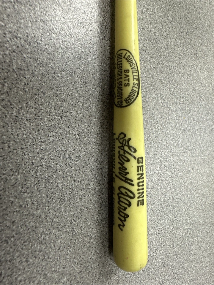 Collector Louisville Slugger Bats Genuine Henry Aaron Baseball Bat Keychain - Image 2 of 4