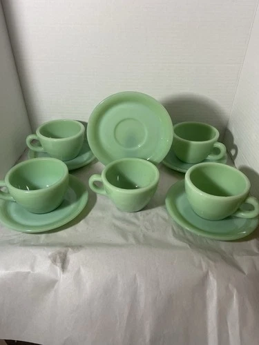Vintage Anchor Hocking Fire King Jadeite Restaurant Ware Cup & Saucer Set Of 4
