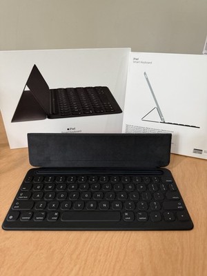 APPLE SMART KEYBOARD FOR IPAD   Model MX3L2LL/A   Black