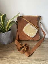 Borsa donna Ugg Australia in pelle di pecora scamosciata a mano/tracolla