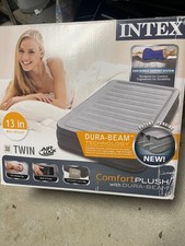Colchón de cama de aire de felpa Intex Comfort Dura-Beam con bomba incorporada doble (caja abierta)