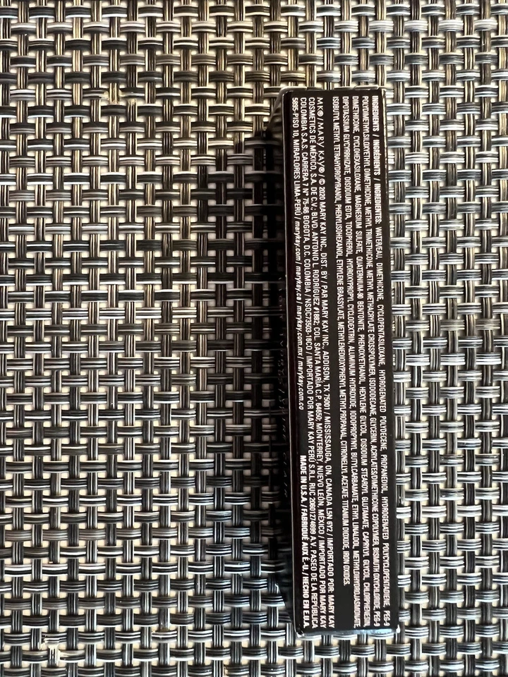 Mary Kay Perfecting Concealer Light Ivory 092191 New In Box Corrector Makeup - Image 4 of 4