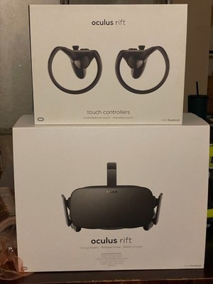 Oculus Rift CV1 VR Headset Bundle - 2 Touch Controllers + 2 Sensors COMPLETE