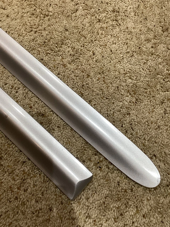 00 - 05 BUICK LESABRE RIGHT PASSENGER FRONT REAR DOOR TRIM MOULDING SILVER READ - Imagem 4 de 4