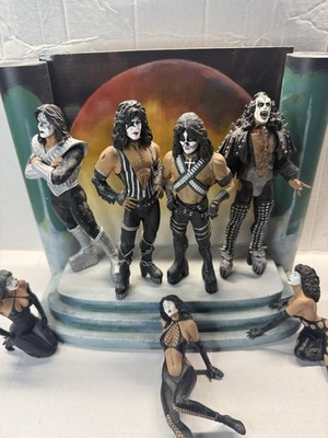 Mcfarlane Toys KISS LOVE GUN 7 FIGURES DELUXE Edition Super Stage