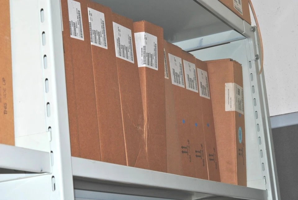 2 piezas - Diodo Zener PHILIPS OR03-C200 200V 6W - Rectificadores SOD-64 Foto 4 de 4