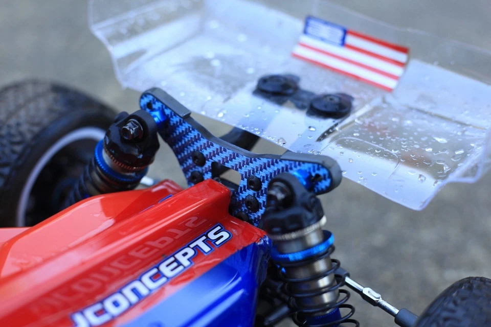 Kit de fibra de carbono Team Associated RC10 B6.4 color verde personalizado 6 piezas con herrajes Foto 4 de 4