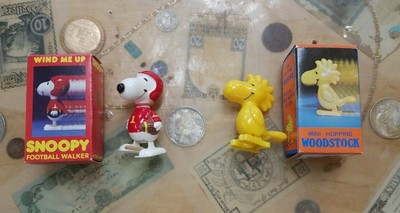 snoopy wind up toy