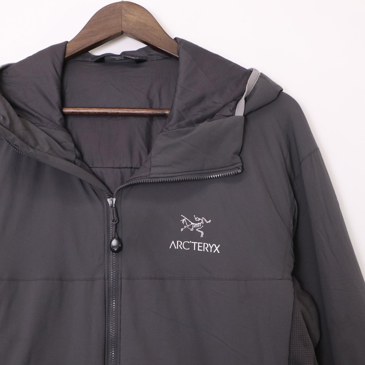 ARC'TERYX Alpha ATOM LT HOODY Jacket Gray (Men's XL) Used ARC'TERYX Alpha ATOM LT HOODY Jacket Gray (Men's XL) Used