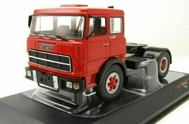 Modellini statici di auto, furgoni e camion IXO Scala 1:43