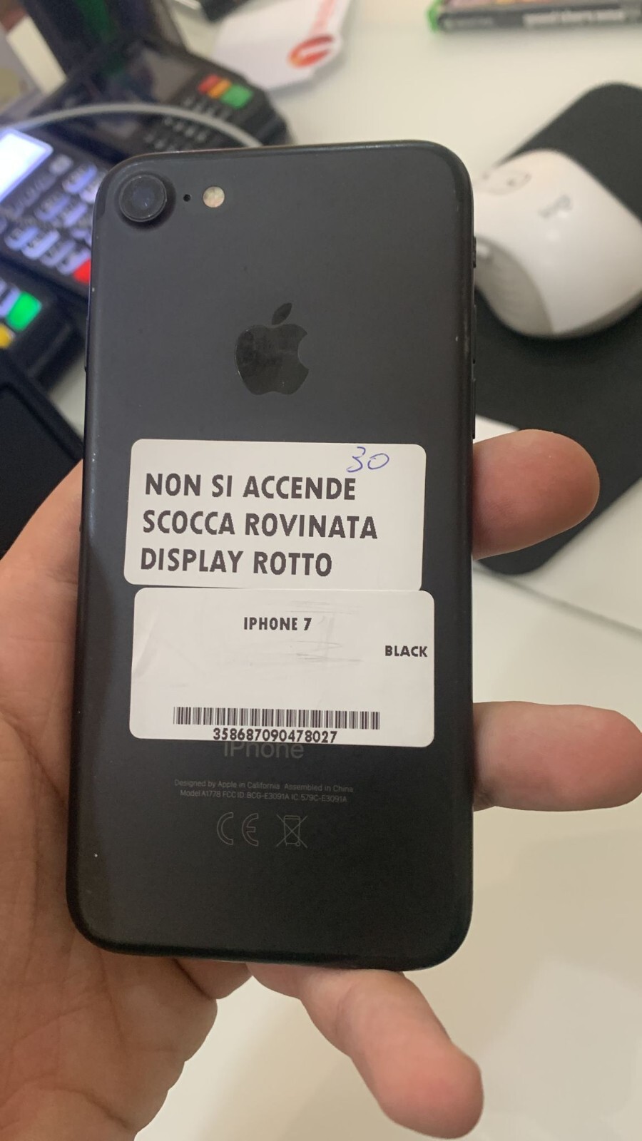 Foto 1 di 2