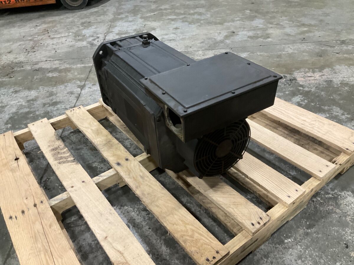 Yaskawa Electric UAASKB-15C71 AC Spindle Motor 3-PH 15/11kw Yaskawa Electric UAASKB-15C71 AC Spindle Motor 3-PH 15/11kw