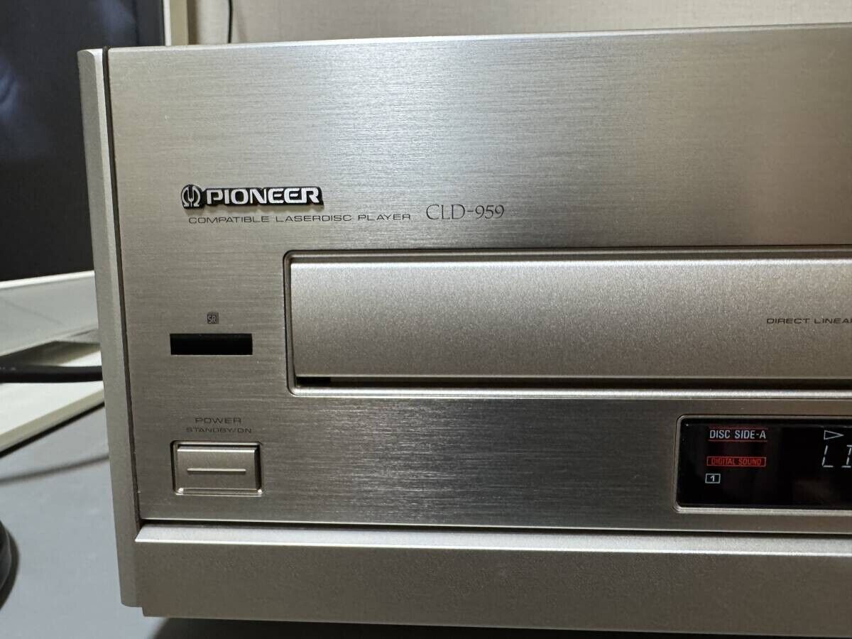 Pioneer CLD-959 LD/CD Laserdisc Player Maintained Working Pioneer CLD-959 LD/CD Laserdisc Player Maintained Working
