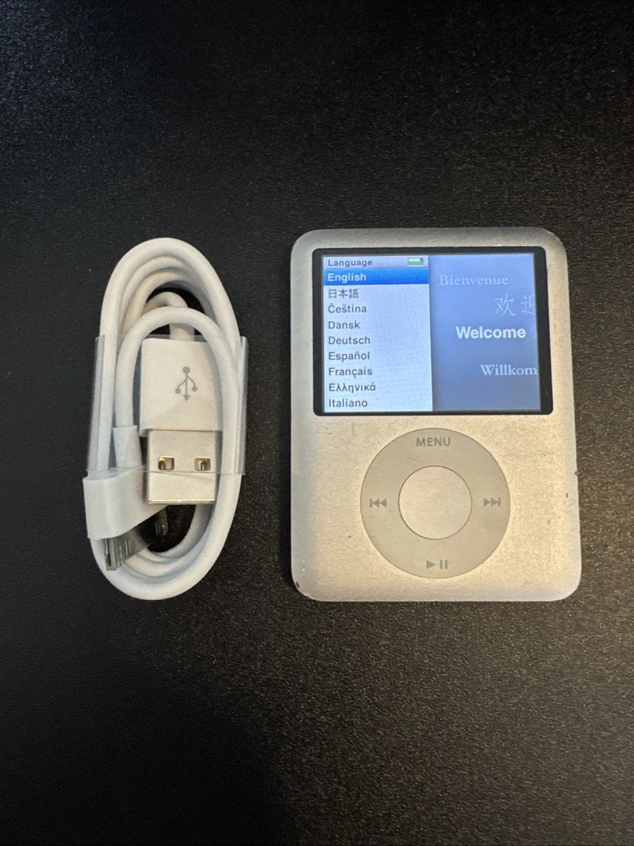 iPod classic4GB シルバー A1236 ケース付属/8GB第3世代 Apple iPod Nano 3rd Generation A1236 8GB Silver For Parts Spares