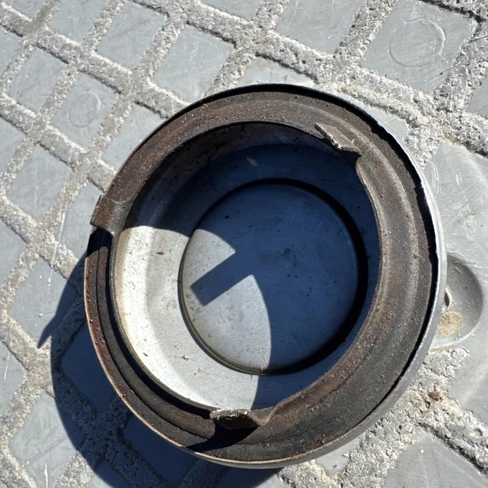 1970-1981 Chevrolet CAMARO Z28 Z-28 5-Spoke Mag Wheel Center Caps Pair - Image 4 of 4