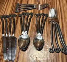 GOURMET SETTINGS Treble Clef 18/10 Stainless. Partial  Set 20. Pcs. ( USED )