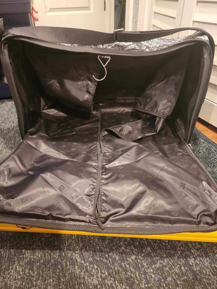 Vera Bradley Iconic Convertible Garment Bag Lavender Bouquet 22w x 12h x 9d LN - Image 3 of 4