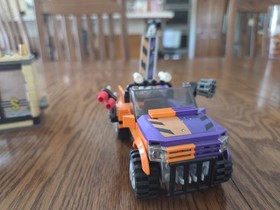 Lego - 6864 - Batmobile and the Two-Face Chase - 100% Complete w/minifigures