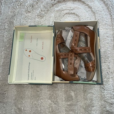     NEW Earth Pisa Hyannis Leather Sandals Womens 9 Alpaca Comfort