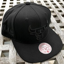 Chicago Bulls Logo Patch Mitchell Ness NBA Blackout Snapback Cap Hat