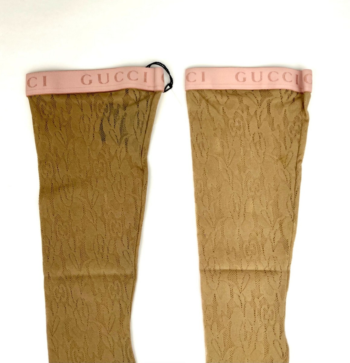 GUCCI レディース　ソックス　M Gucci Women's Tan Lace Elastic Monogram GG Logo Floral Socks