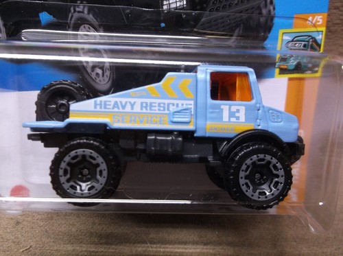 HOT WHEELS 2023 #61 BLUE MERCEDES BENZ UNIMOG 1300L 4X4 OFF ROAD RESCUE TRUCK - Picture 2 of 3