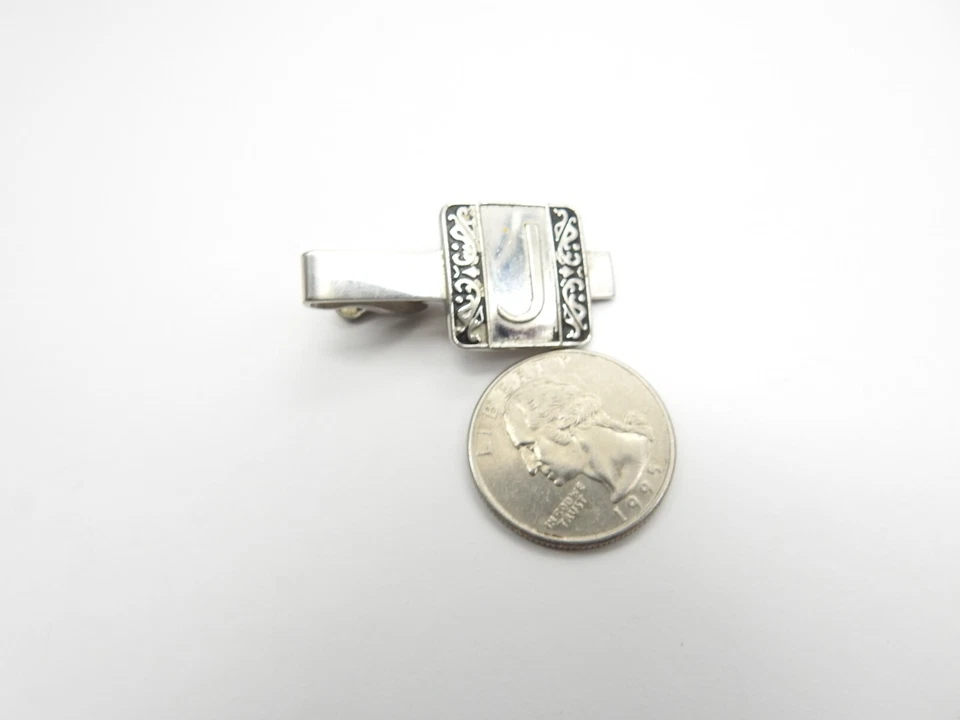 Clipe de barra de gravata Swank preto esmalte tom prata metal inicial J masculino vintage - Imagem 3 de 4