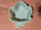 VINTAGE FIRE KING JADEITE GREEN GLASS MAPLE LEAF CANDY TRINKET DISH /WRONGWAY052