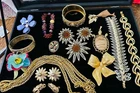 Vintage Lot Of 17 Pieces Gold Tone Costume Jewelry Some Signed
