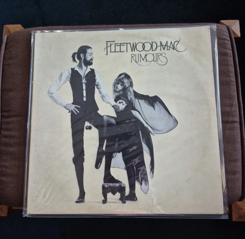 Vintage vinyl LP record album FLEETWOOD MAC RUMOURS 1977 Warner Brothers BSK3010