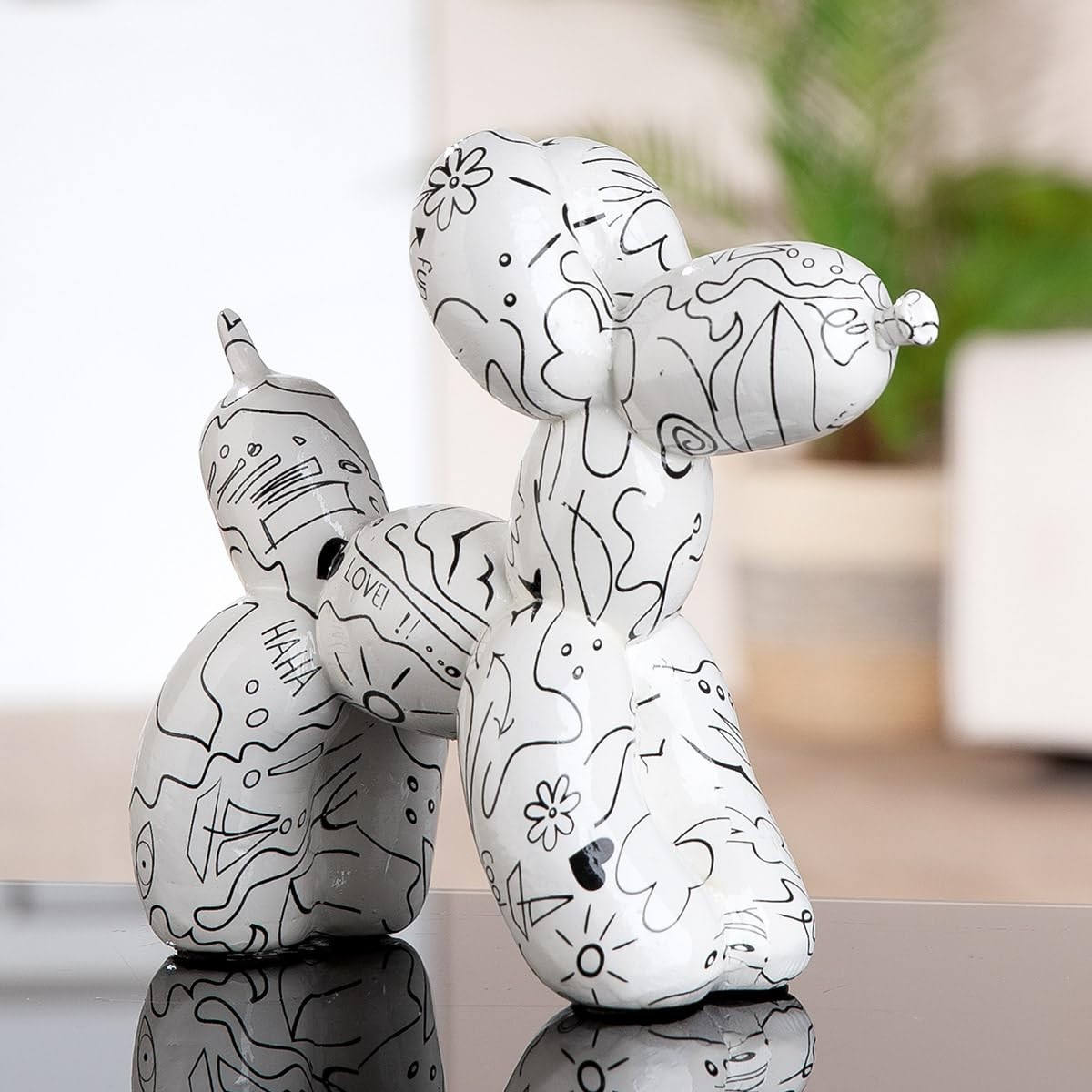 Pack of 2 Figure, Dog, Balloon dog, Single-line design, Synthetic resin, (e9g)