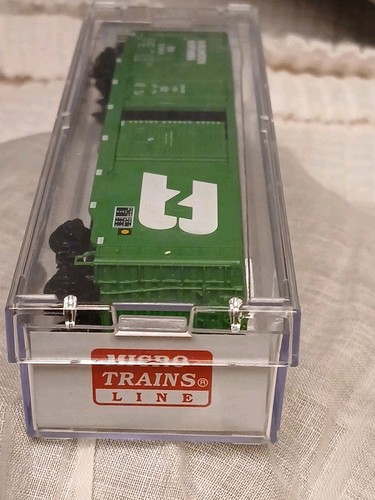 BURLINGTON NORTHERN 239541 Standard Box Car 50' w/Plug Slidi\076 00 090/n-scale - Picture 6 of 9