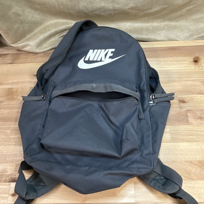 Nike Gray Hiking Backpack Zip Closure Padded Straps 3 Compartments